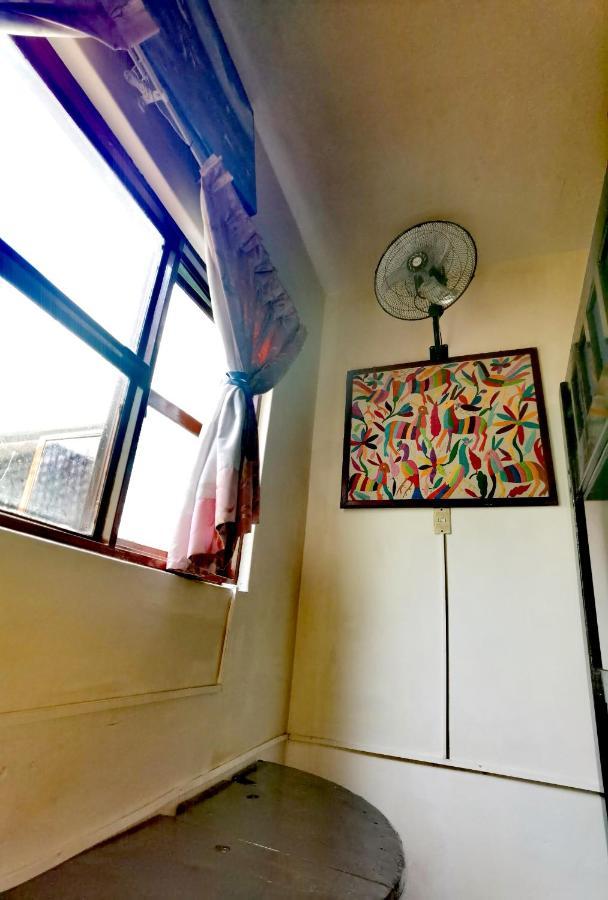 The Roof Backpackers Hotel Guadalajara Exterior photo