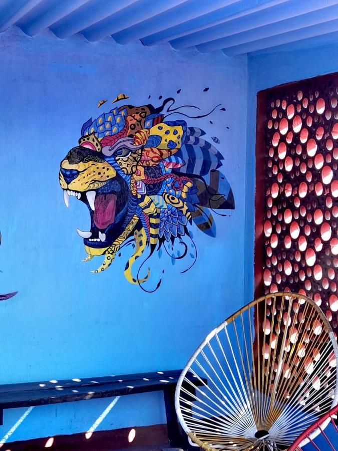 The Roof Backpackers Hotel Guadalajara Exterior photo