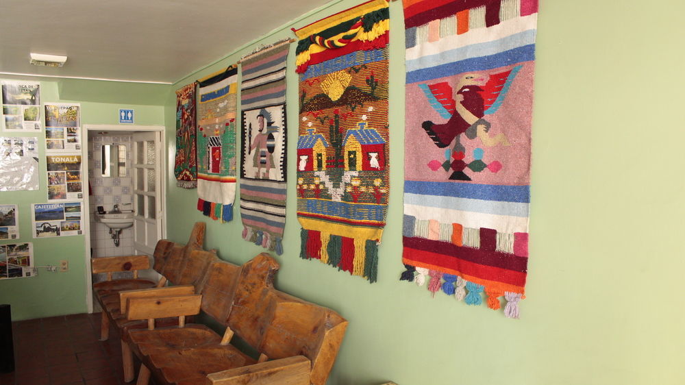 The Roof Backpackers Hotel Guadalajara Exterior photo