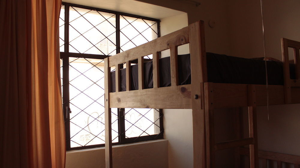 The Roof Backpackers Hotel Guadalajara Exterior photo
